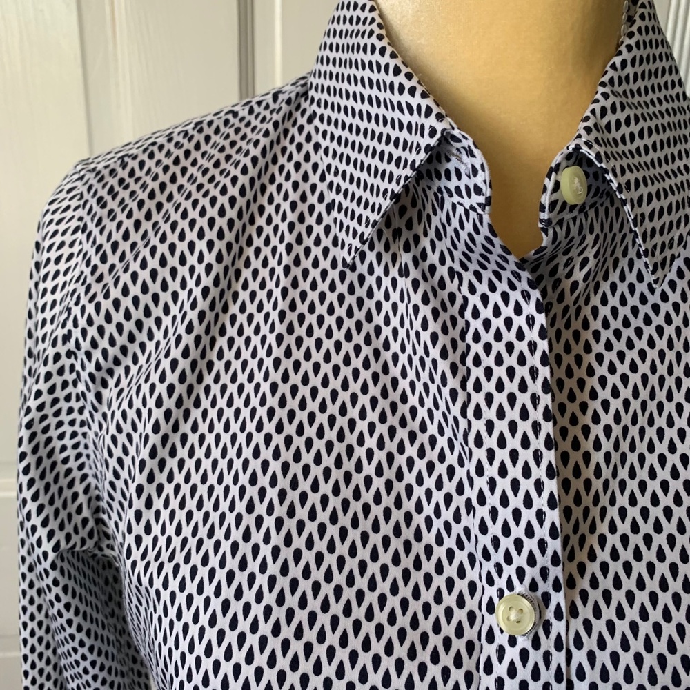 Banana Republic Non-Iron Fitted Blouse Size 10